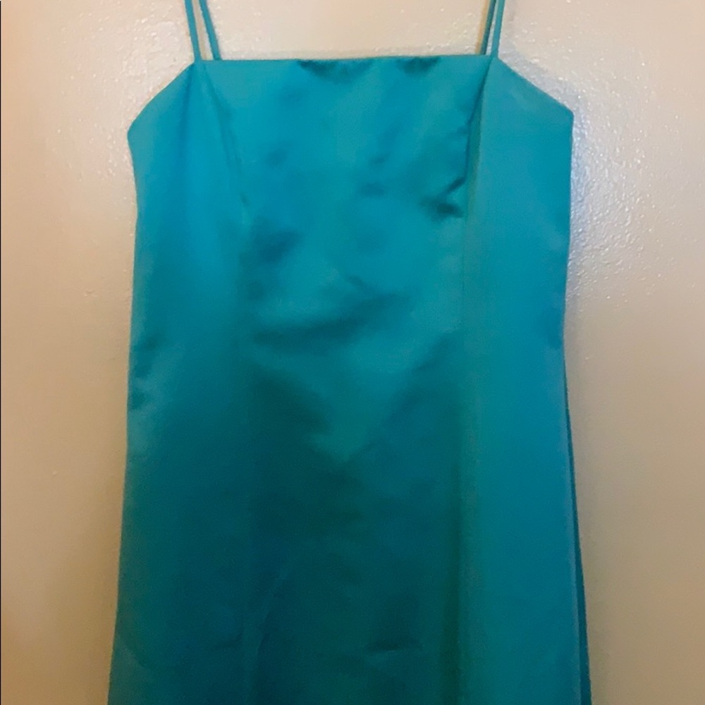 David’s Bridal -Girls Size 14. Clover Green Satin - Picture 3 of 4